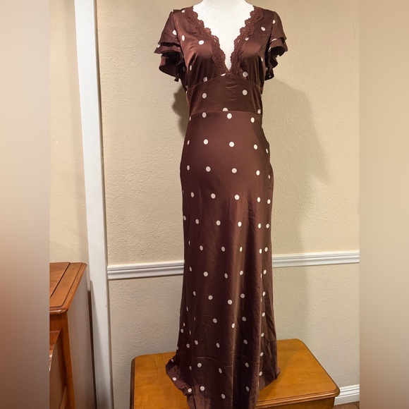 Petal & Pup Arella Brown Polka Dot Maxi Dress - Picture 4 of 12